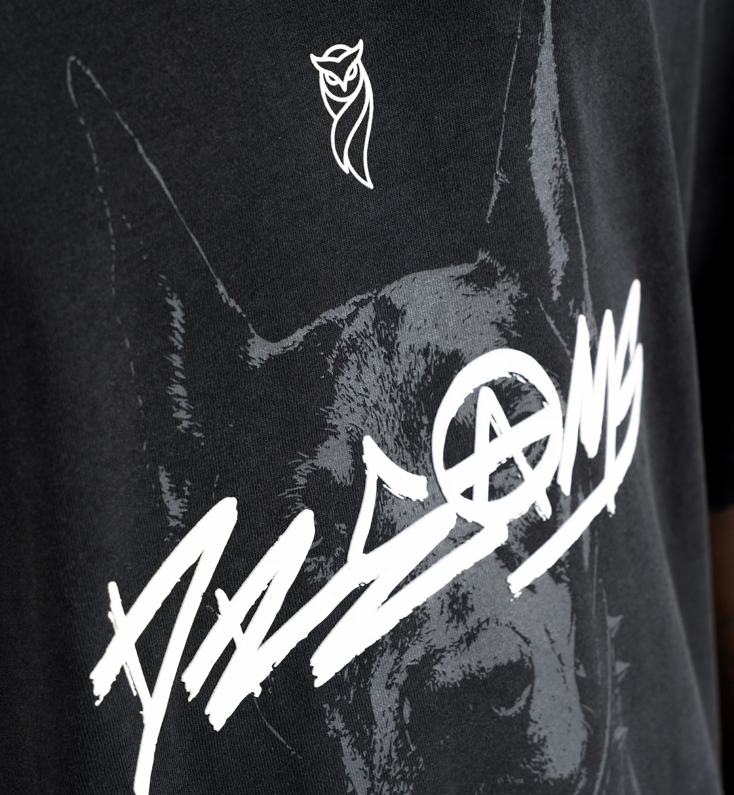 CAMISETA ACID WASH DÓBERMAN