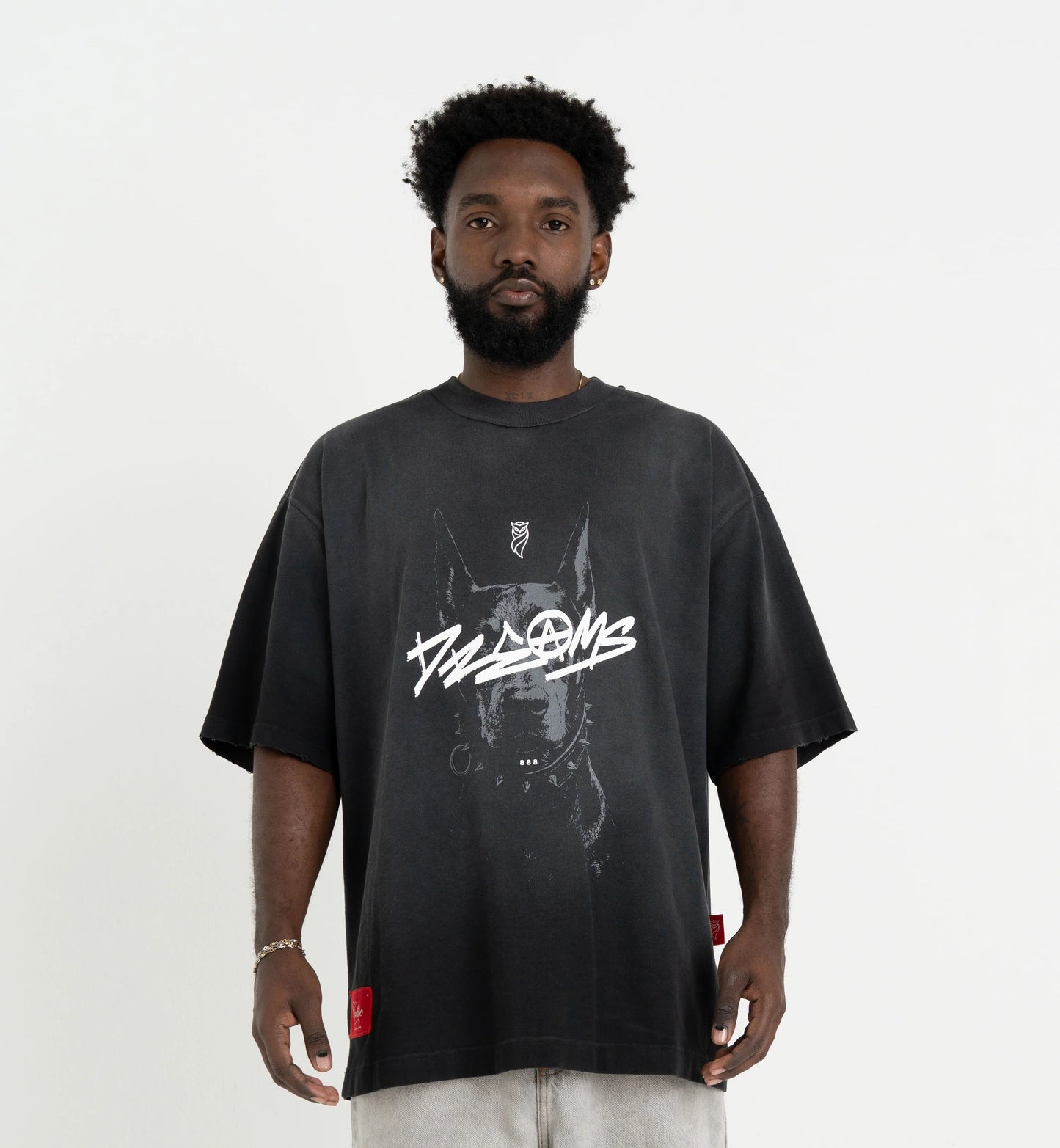 CAMISETA ACID WASH DÓBERMAN