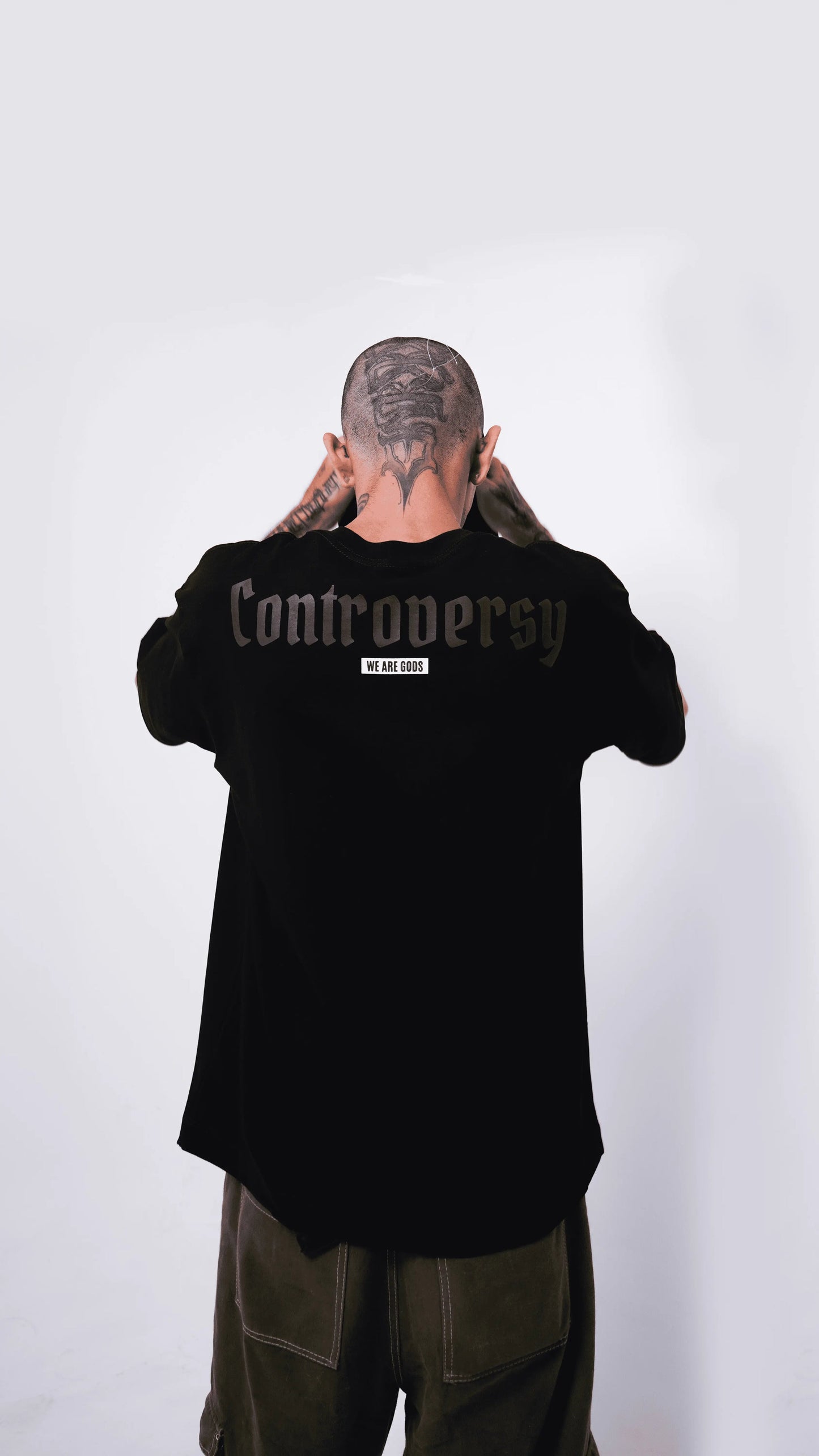 CONTROVERSY BASIC BLACK